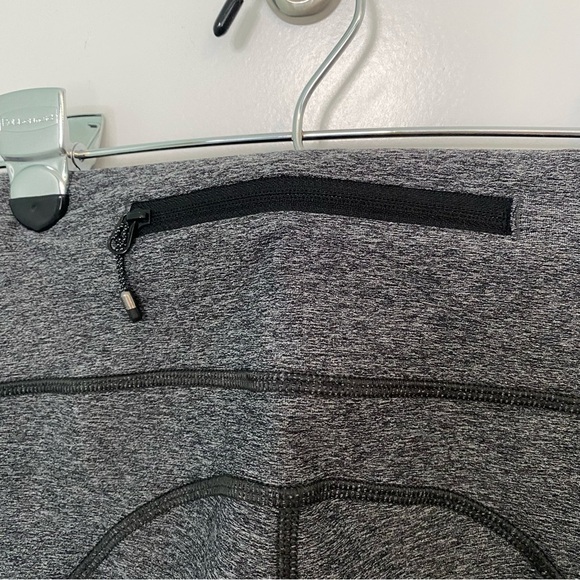 Lululemon Pace Rival Crop Leggings Heathered Black / Gray in Sz 4 with Pockets - Picture 9 of 16